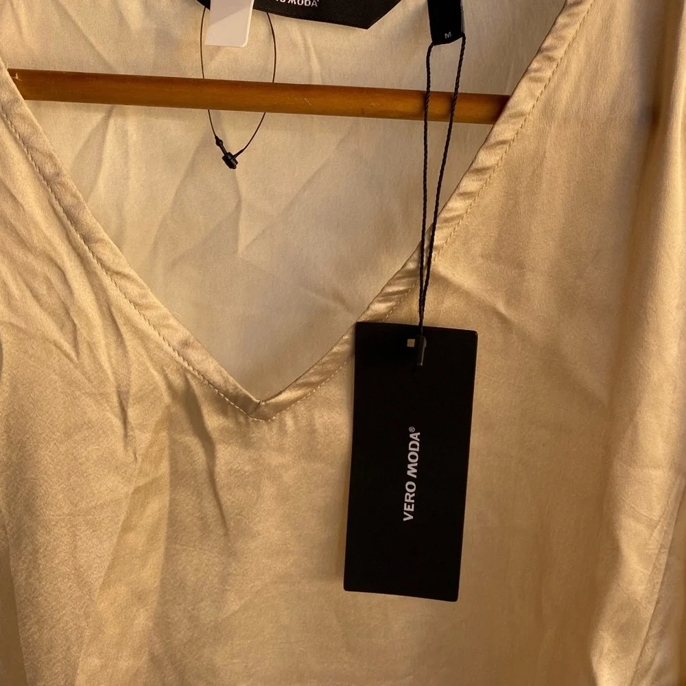 Vero Moda Tops. Size- M - Picture 5 of 6